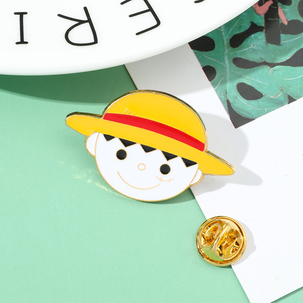 One Piece Brooch Anime Cartoon - One Piece Straw Hat recension och pris